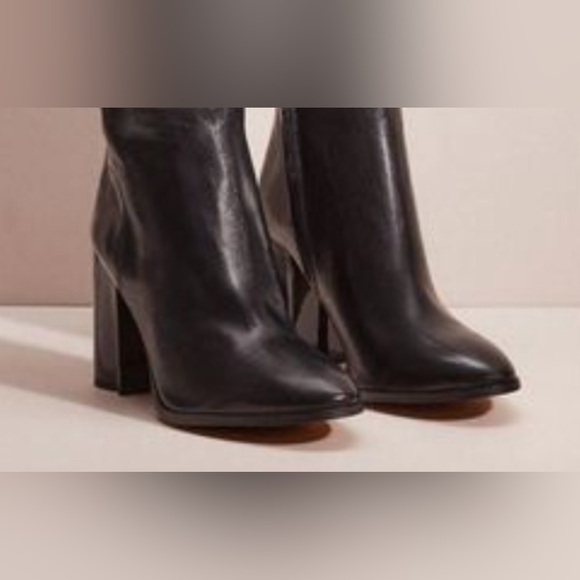 COACH black heel boots size 6 women's - Picture 5 of 5